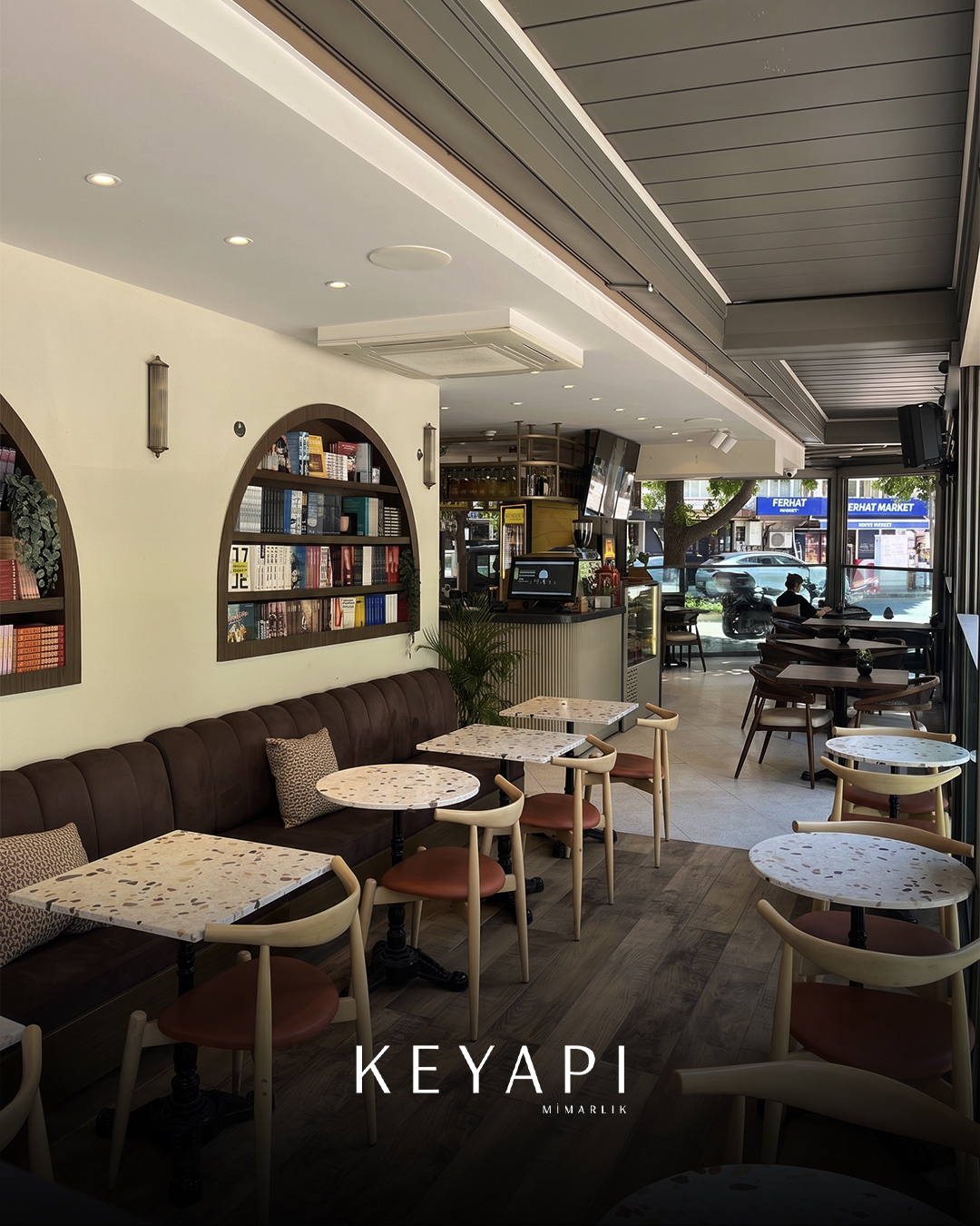 April Lounge